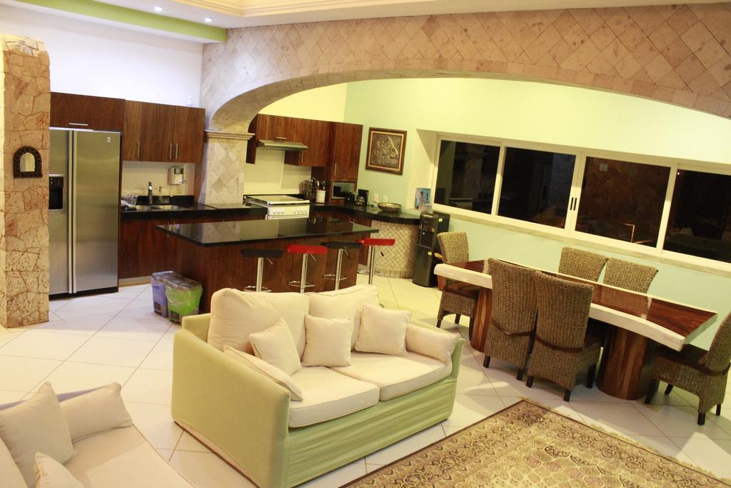 Mboutique Hotel Саюлита Екстериор снимка