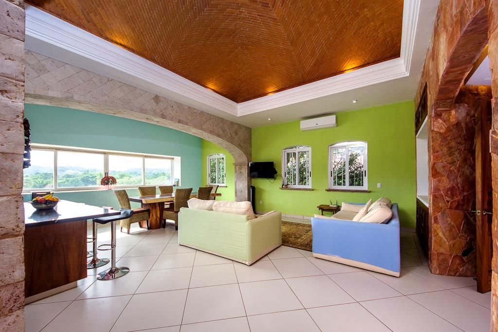 Mboutique Hotel Саюлита Стая снимка
